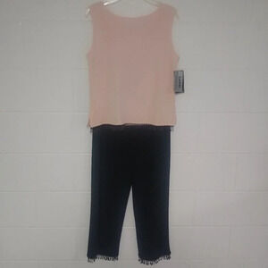 Tank & Capri length pant set. bead & sequin trim. Weddings, cruise, part…